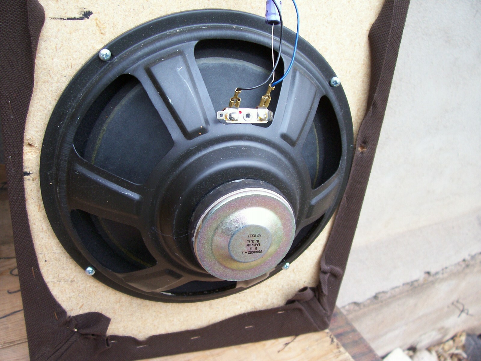 MITSUBISHI SS-11F tower speakers - vintage 3-way floor speakers