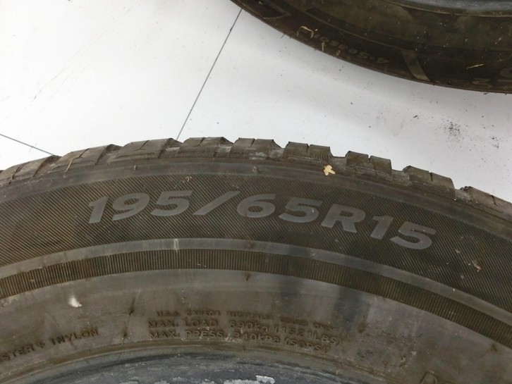 Mercedes X204 08-12 2 x Reifen Ganzjahresreifen Hankook 195/65R15 95 H Mercedes X204 08-12 04.12.2009 gebraucht Vorschau 8