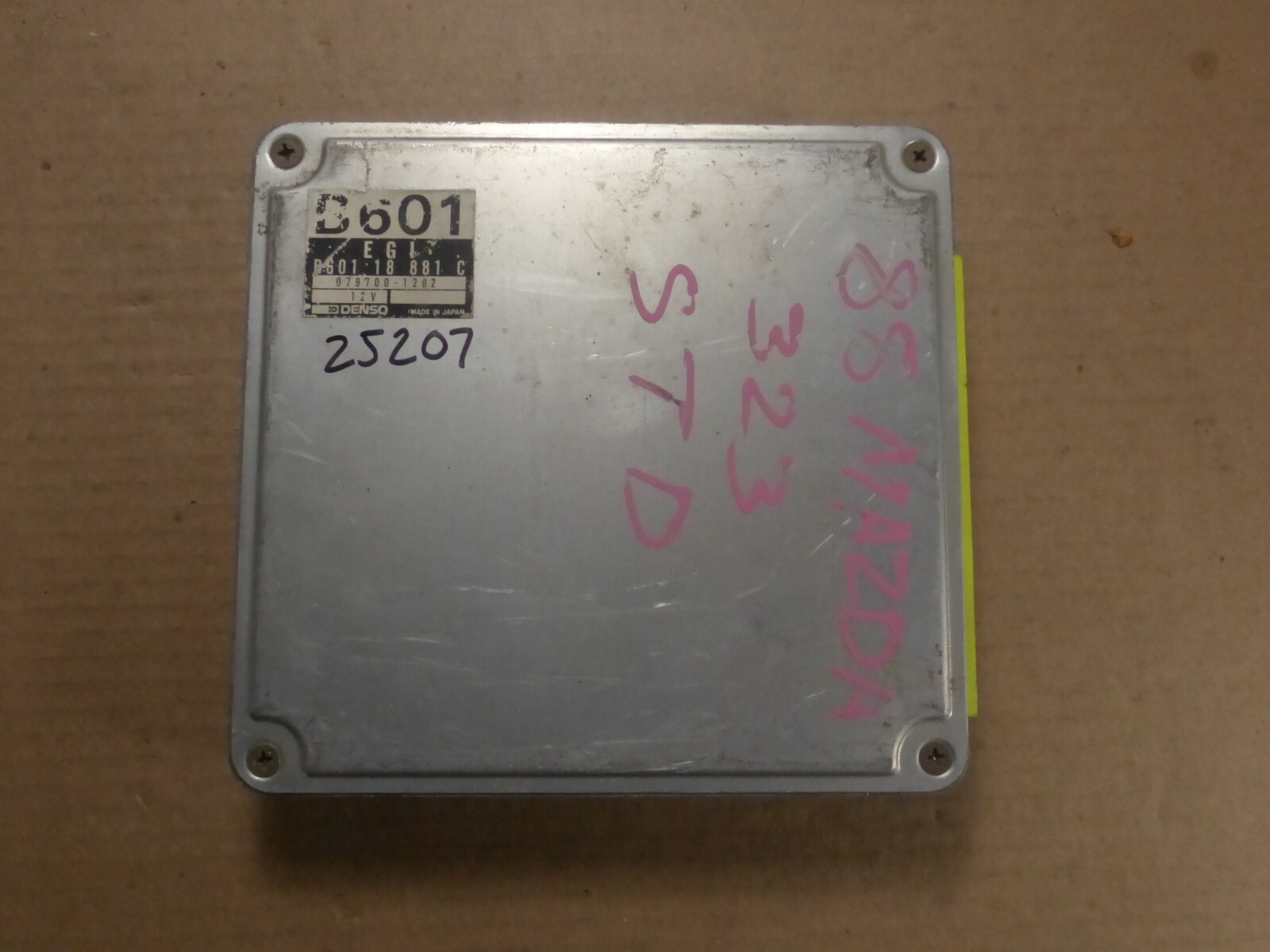 Mazda K131-V0-360 内装品 未使用 欧州マツダがCX-60の内装を一部公開したので詳しくチェック