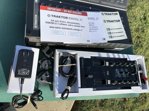 TRAKTOR KONTROL Z1 MIDI CONTROLLER NATIVE INSTRUMENTS AUDIO MIXER NMINT IN BOX