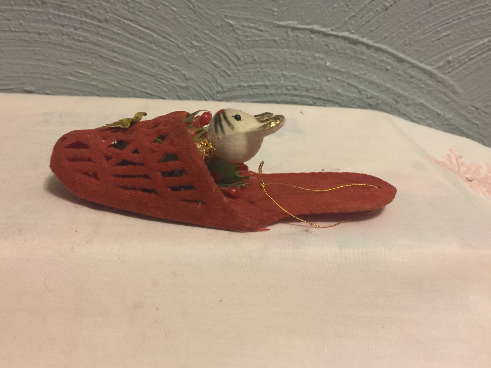 Vtg Xmas Tree Ornament: Flocked Mouse In Slipper