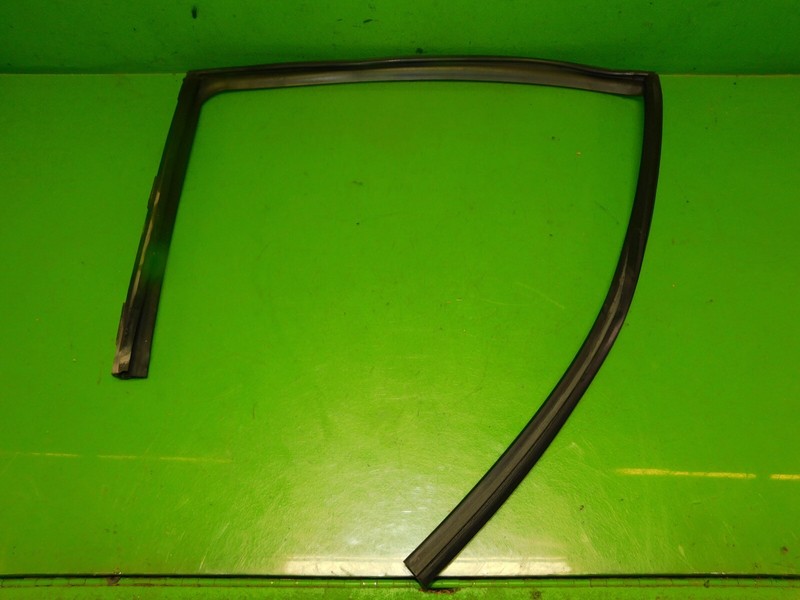 04-08 Acura TL OEM driver left rear door glass window track rubber seal strip