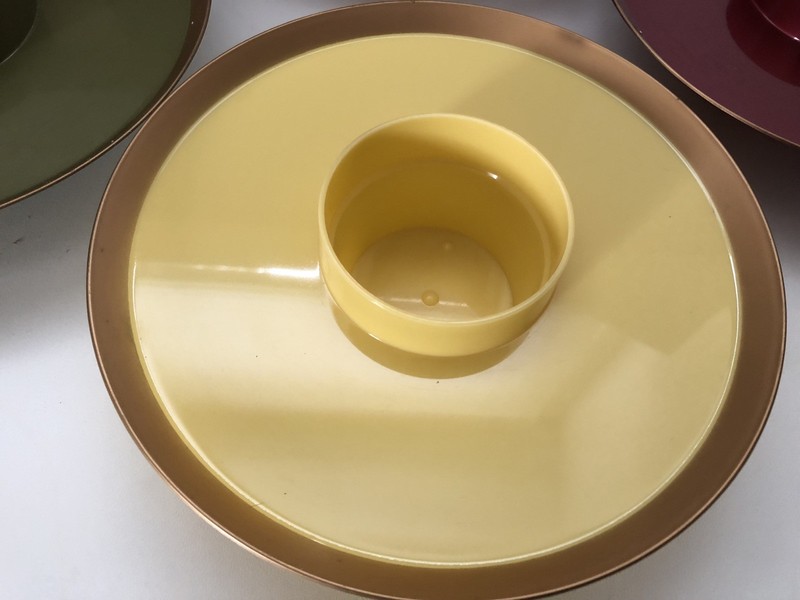 Vintage HI-SNACK Serv-Rite Set of 4 Plates w/Box Snack and Drink Trays