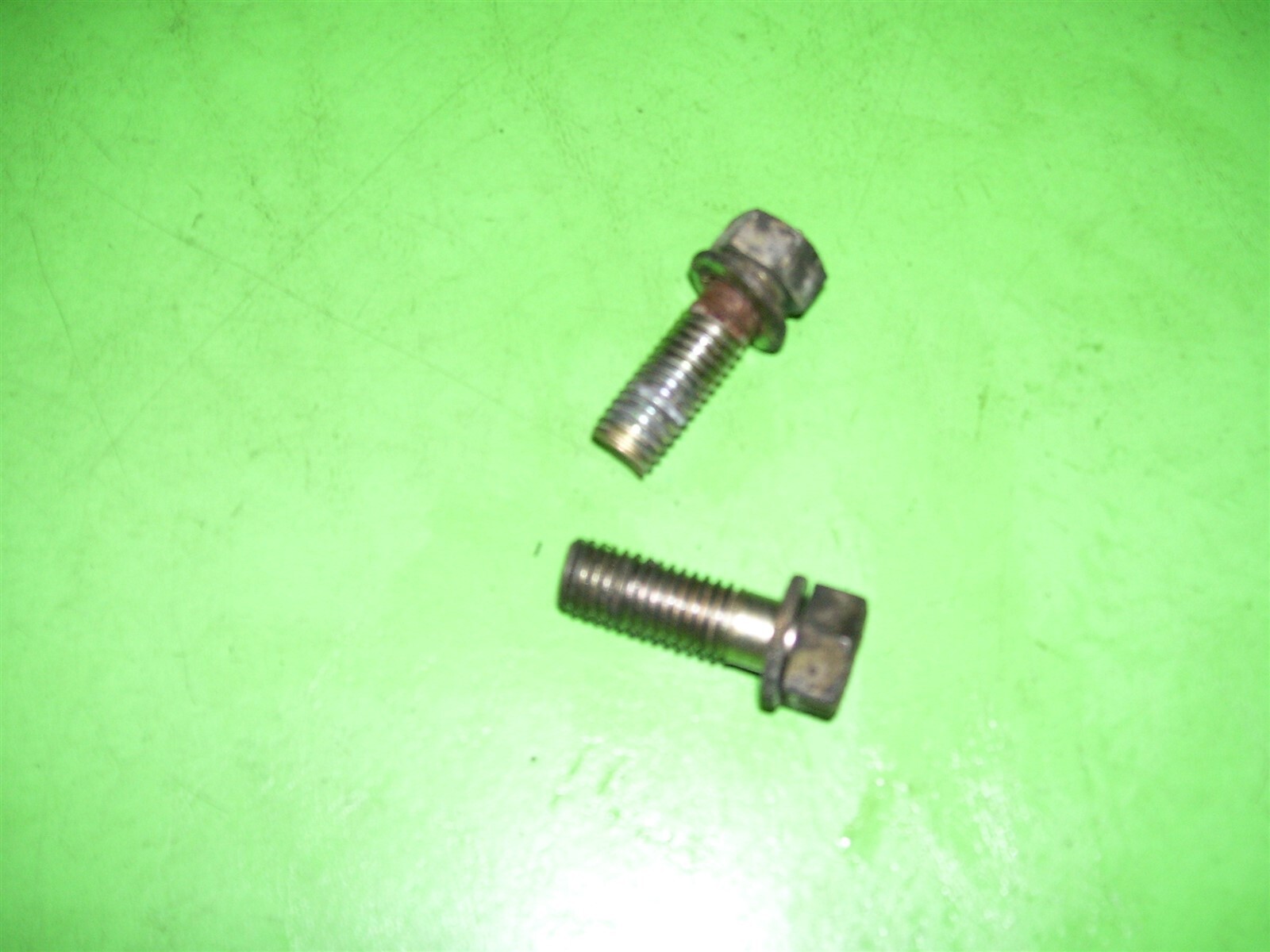 アオ　0324 1990-1996 Nissan 300ZX Z32 Idle Air Control Valve Bypass