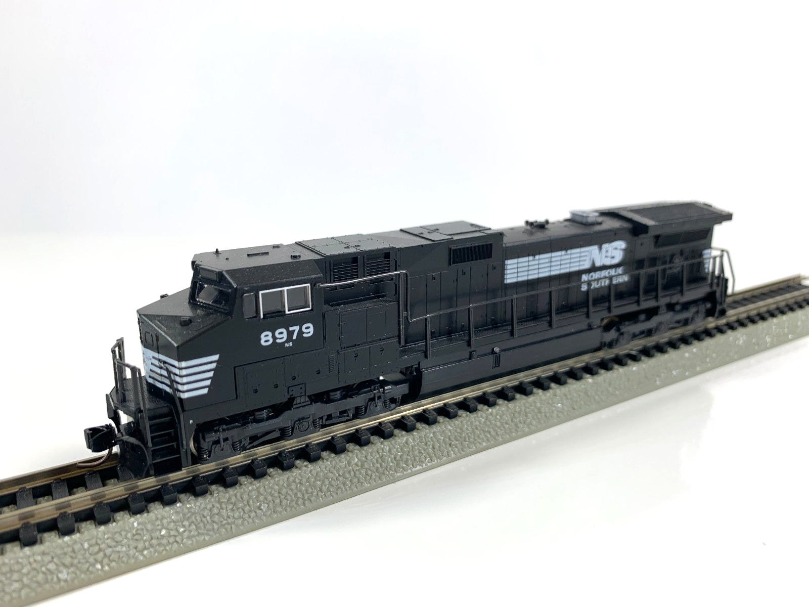KATO 10-1773 　10-1774 Kato N 176-3519 DCC Ready GE C44-9W Locomotive Kansas City