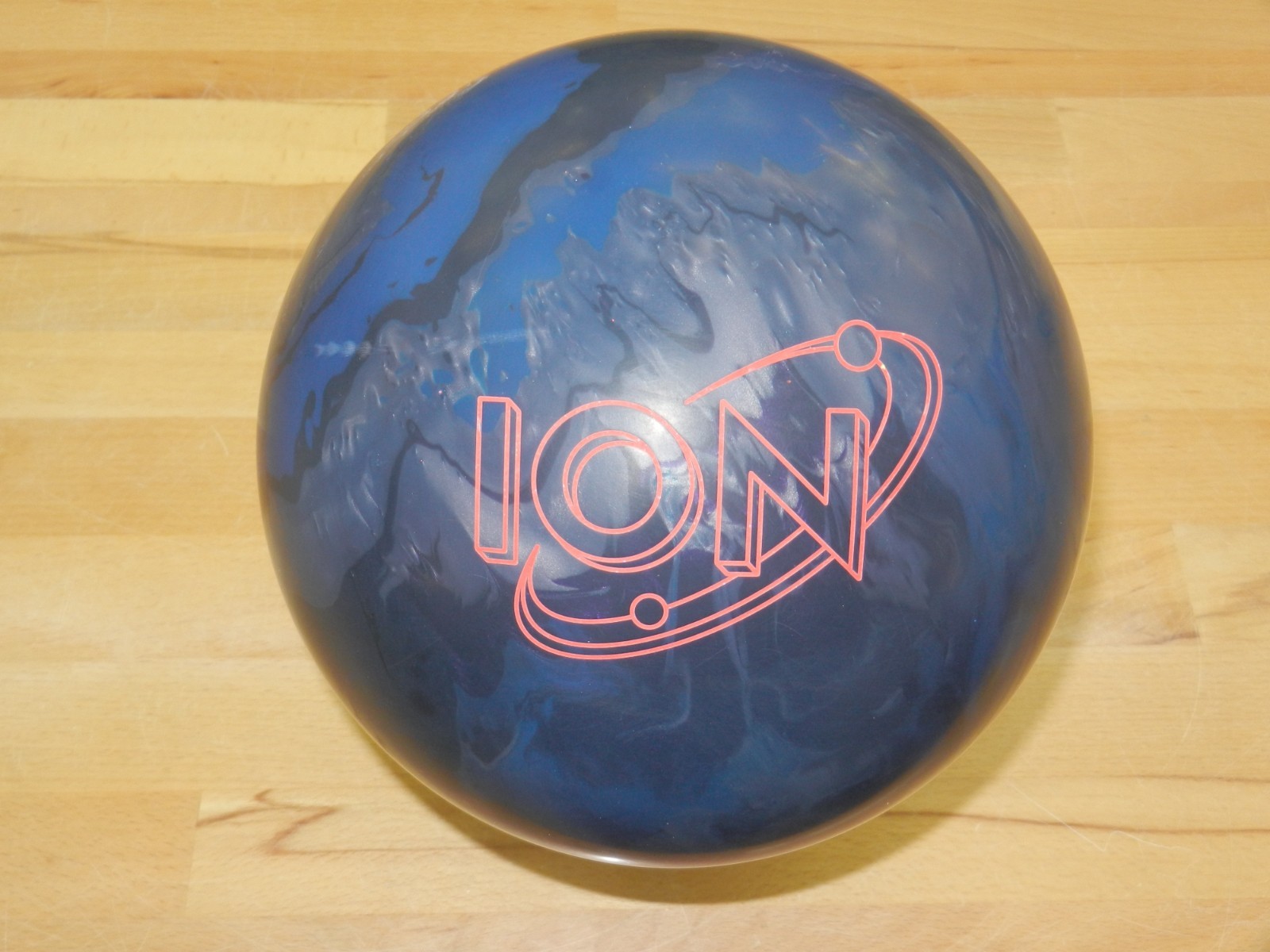 NIB 14# Storm Ion Pro Bowling Ball- 14.3/3-3.5