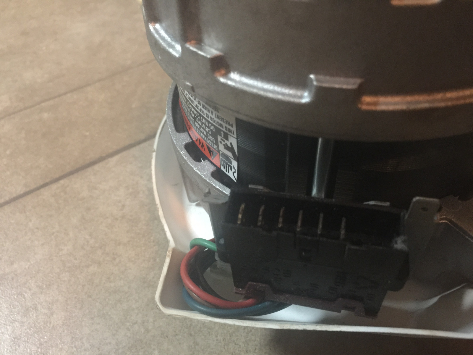 Maytag Fav6800AWW MOTOR