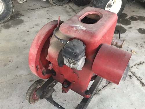 International Harvester IHC LB 1-1/2 to 2-1/2 HP Hit Miss Gas Flywheel Engine