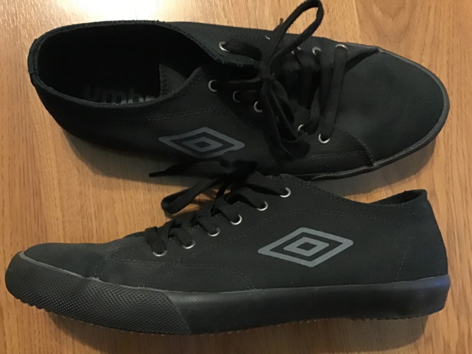 Umbro スニーカー y2k テック ◇日本未入荷◇UMBRO◇TOBY◇大人気◇厚底◇送料無料◇ (UMBRO