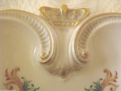 Vintage Lenox Coat of Arms Crest Shield Cream Bone China Dish Gold Trim USA 7x6