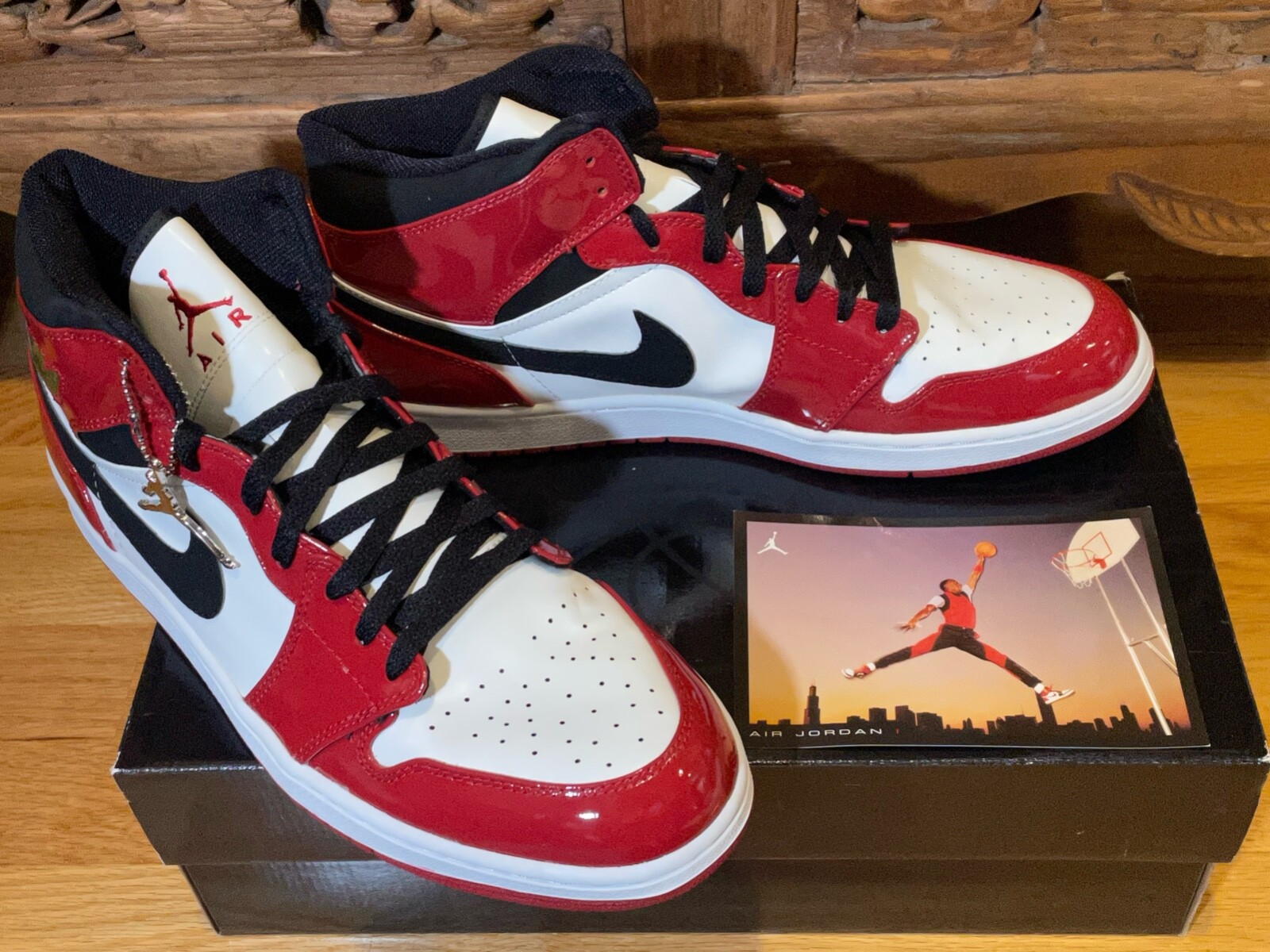 Nike Air Jordan 1 Retro 'Chicago Bulls' Patent 2003 VTG OG Nike Air Jordan 1 Retro 'Chicago Bulls' Patent 2003 VTG OG