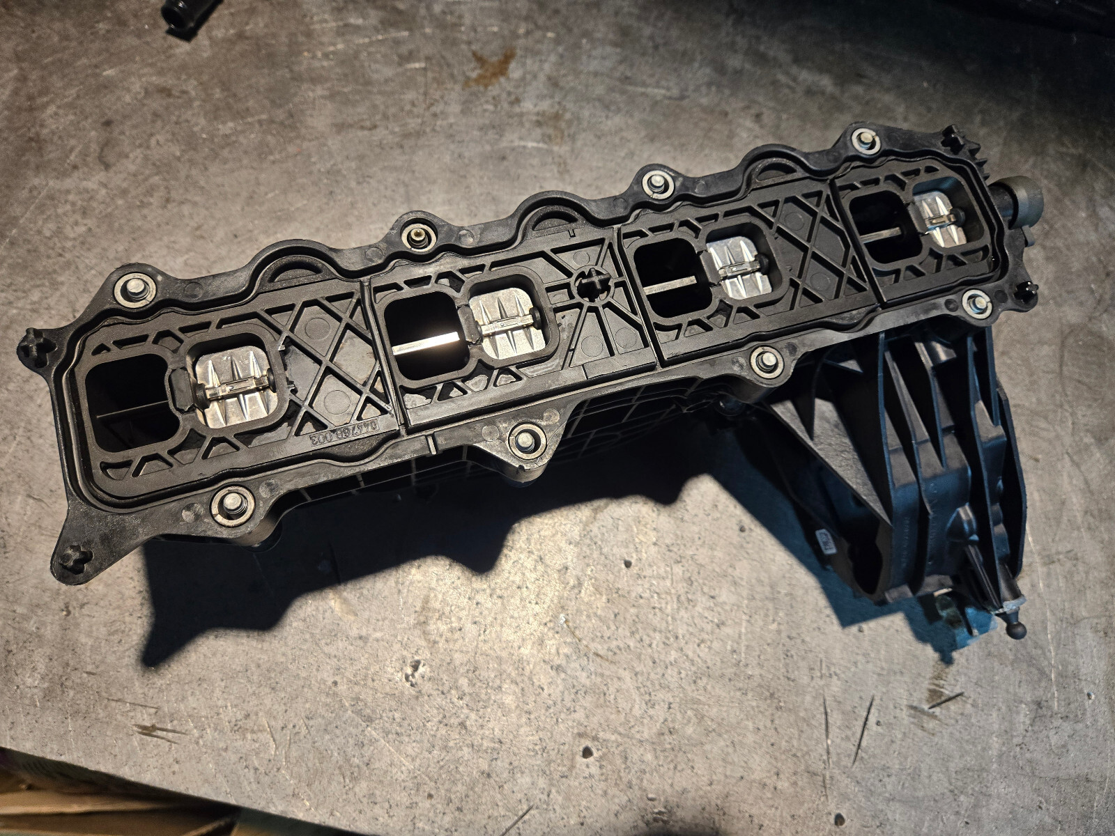 Mercedes A6510905137 2014-2016 Sprinter Charge Air Distributor Intake Manifold - Picture 5 of 11