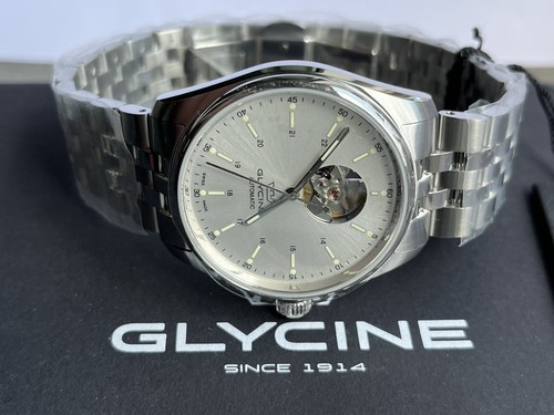 Pre-owned Glycine Combat Classic Men's Silver Watch - Gl0460 (open Heart)
