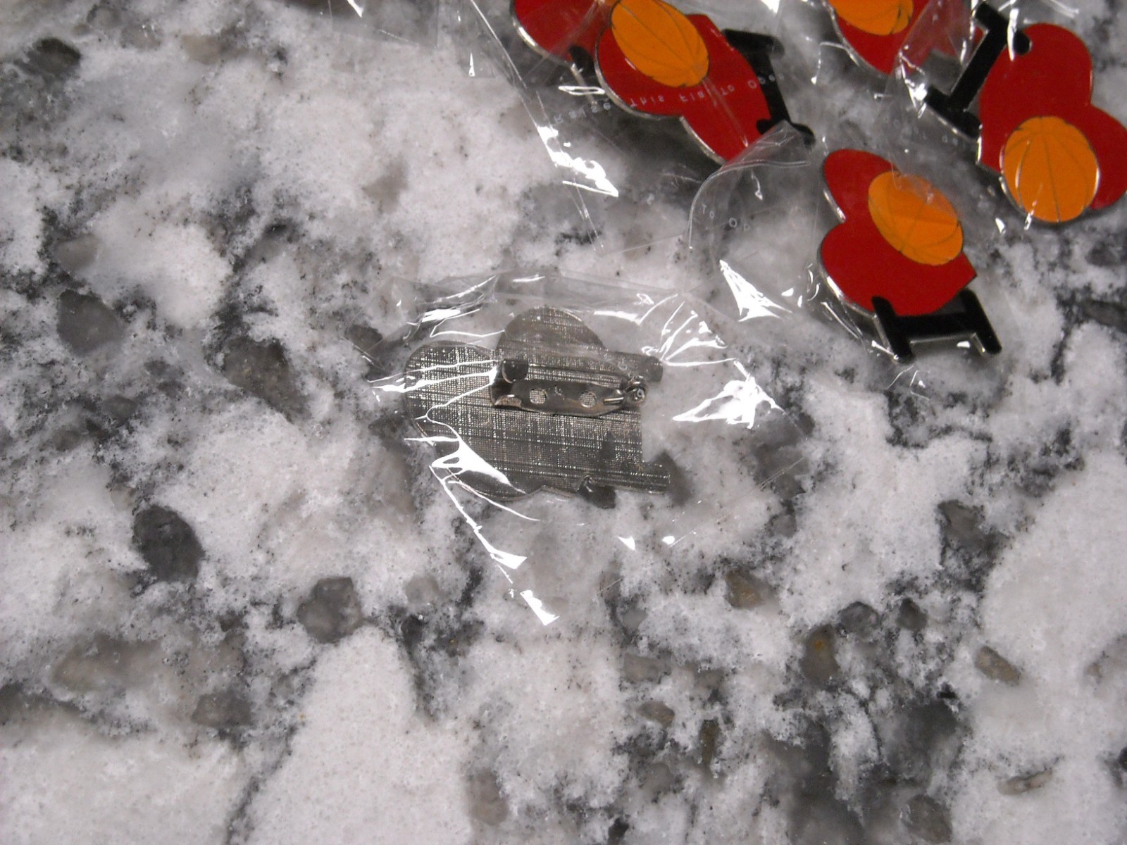 I love Basketball Pins Lot of 12 NEW