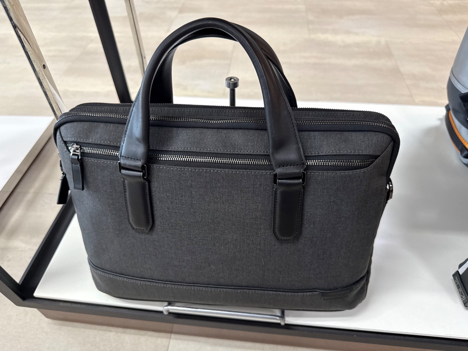 NEW Tumi Harrison SYCAMORE 15.25” Slim Laptop Brief