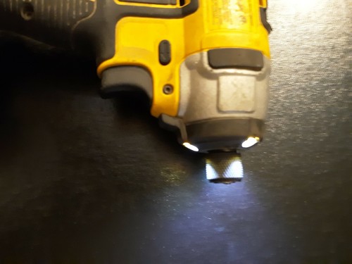 Dewalt DCF886 20V Max Cordless 1/4