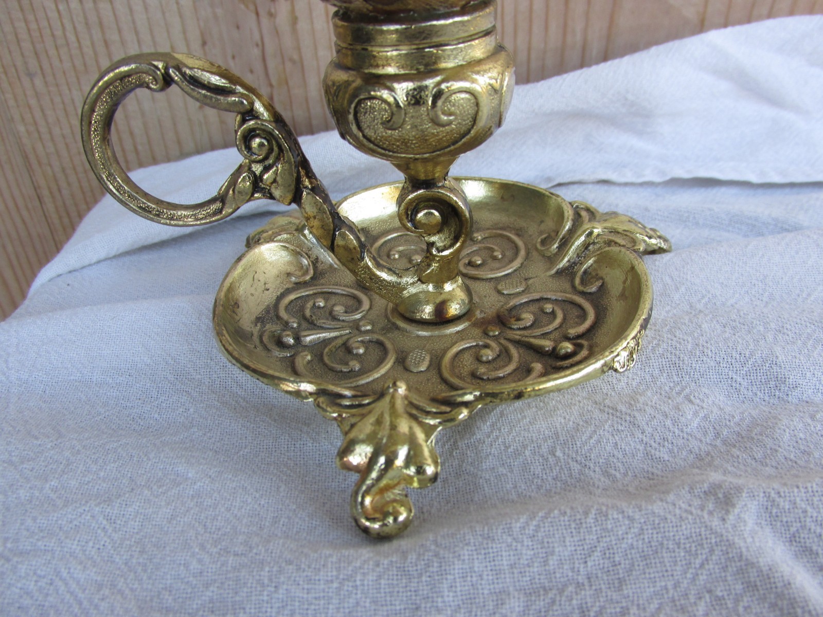 Gold Tone Jewels? Decorative Signed Real Egg Lacy w/ Metal stand 3 leg, finger