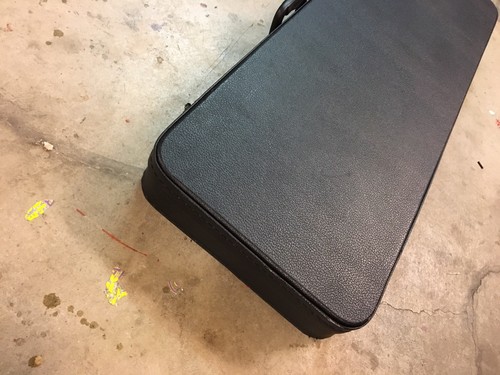 Road Runner Universal Electric Guitar Hard Shell Case Stratocaster Telecaster