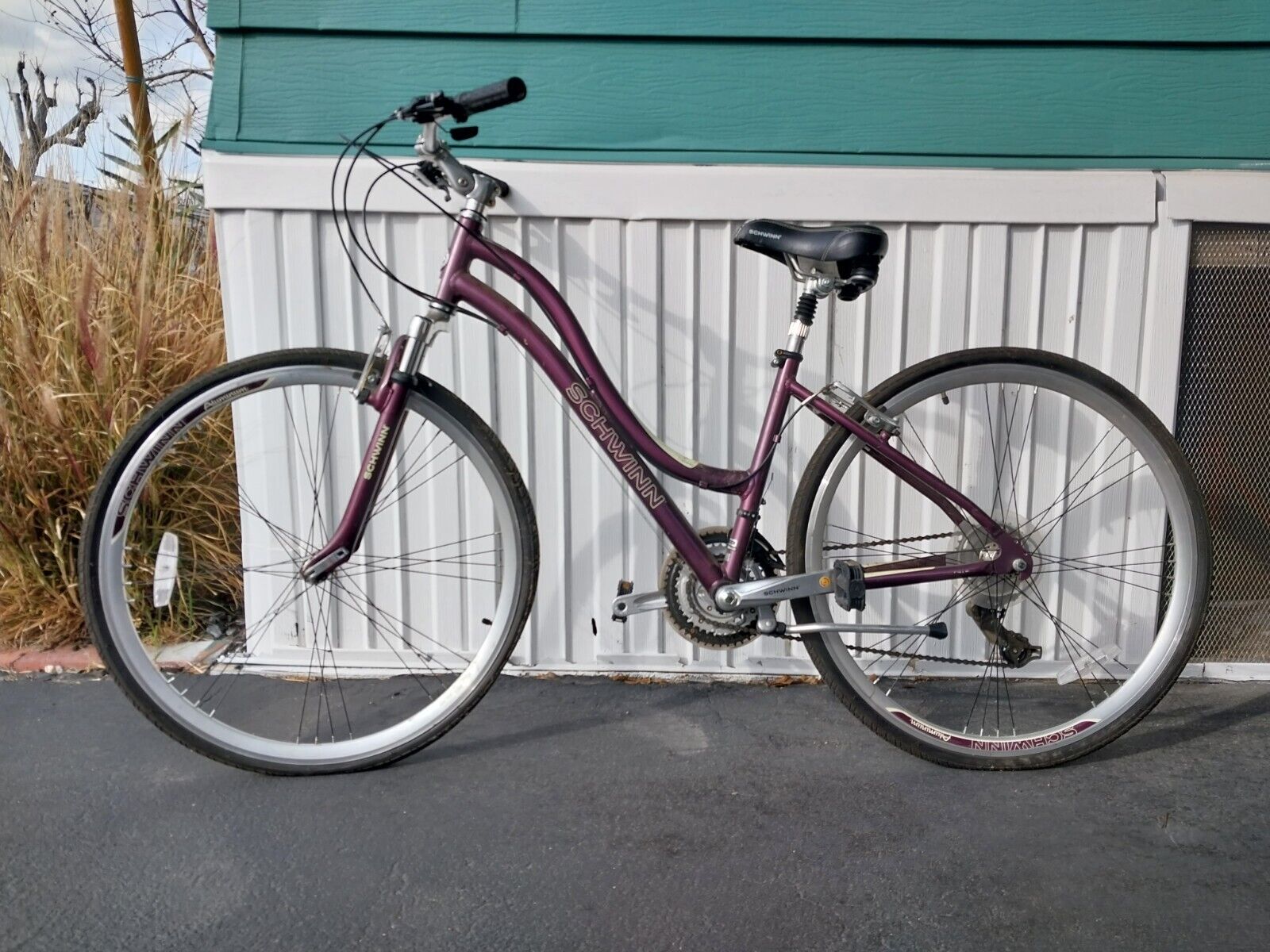Schwinn Trailway, Womens 700C/28 Schwinn Trailway, Womens 700C/28