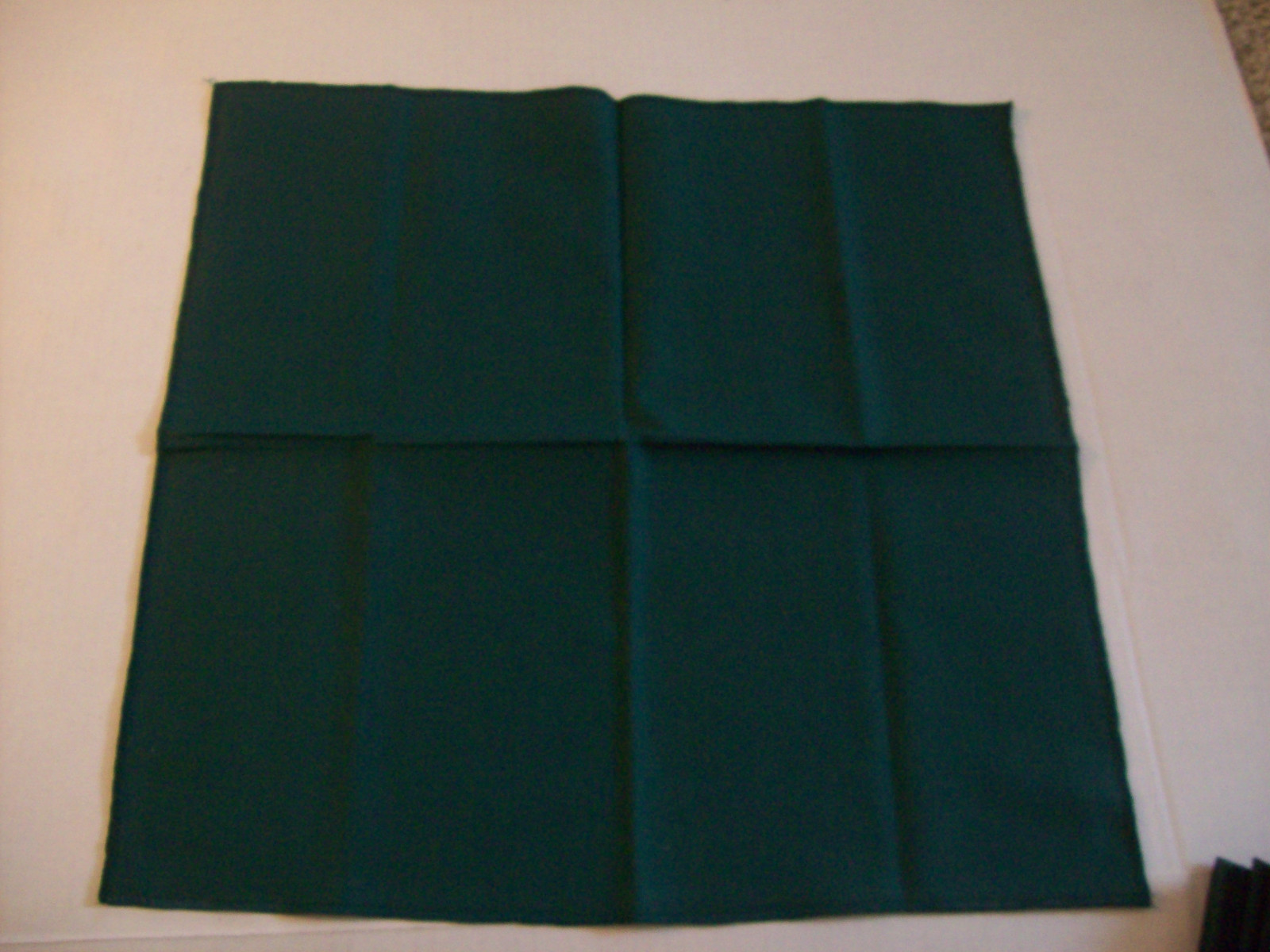 6 Hunter green dinner Napkins 16.5