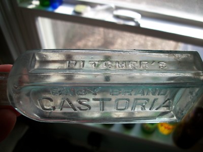 PITCHER'S BABY BRAND CASTORIA AQUA MOLD BLOWN CHILDREN'S MEDICINE FREE SHIPPING