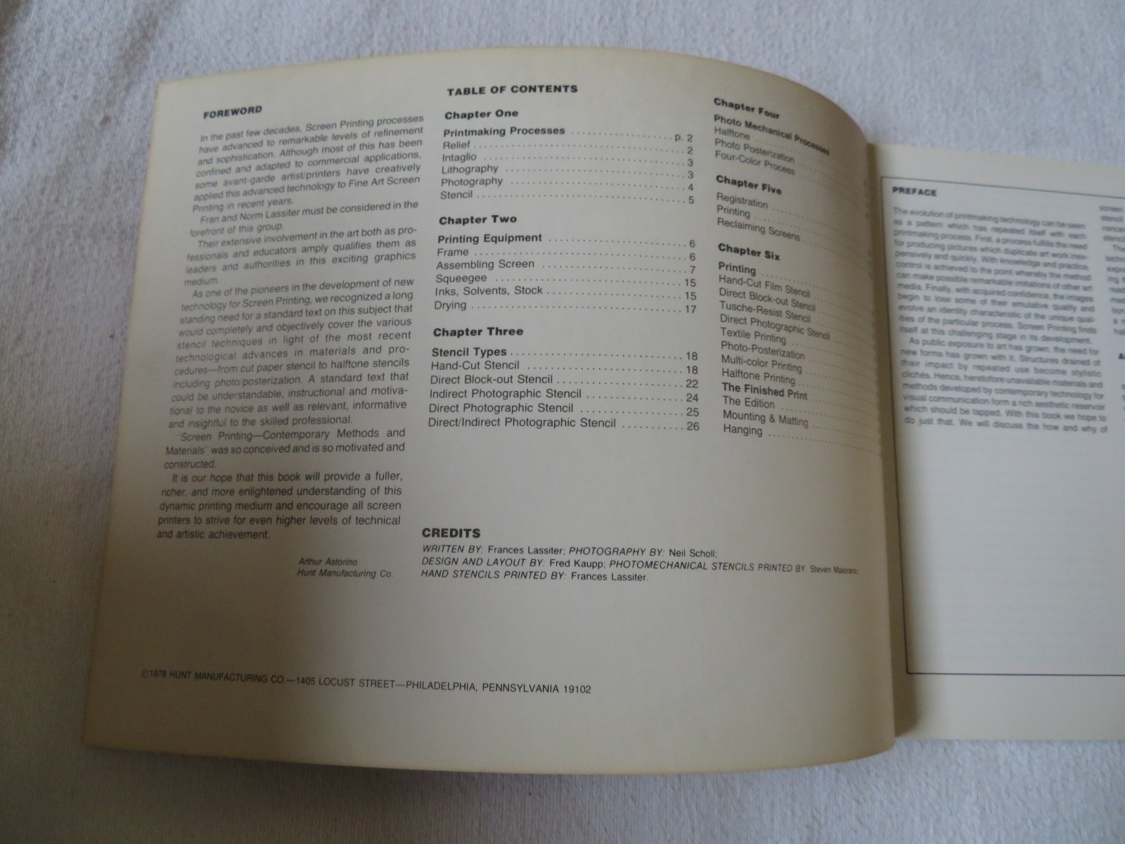 Screen printing : Contemporary Methods and Materials 1978 Frances Lassiter