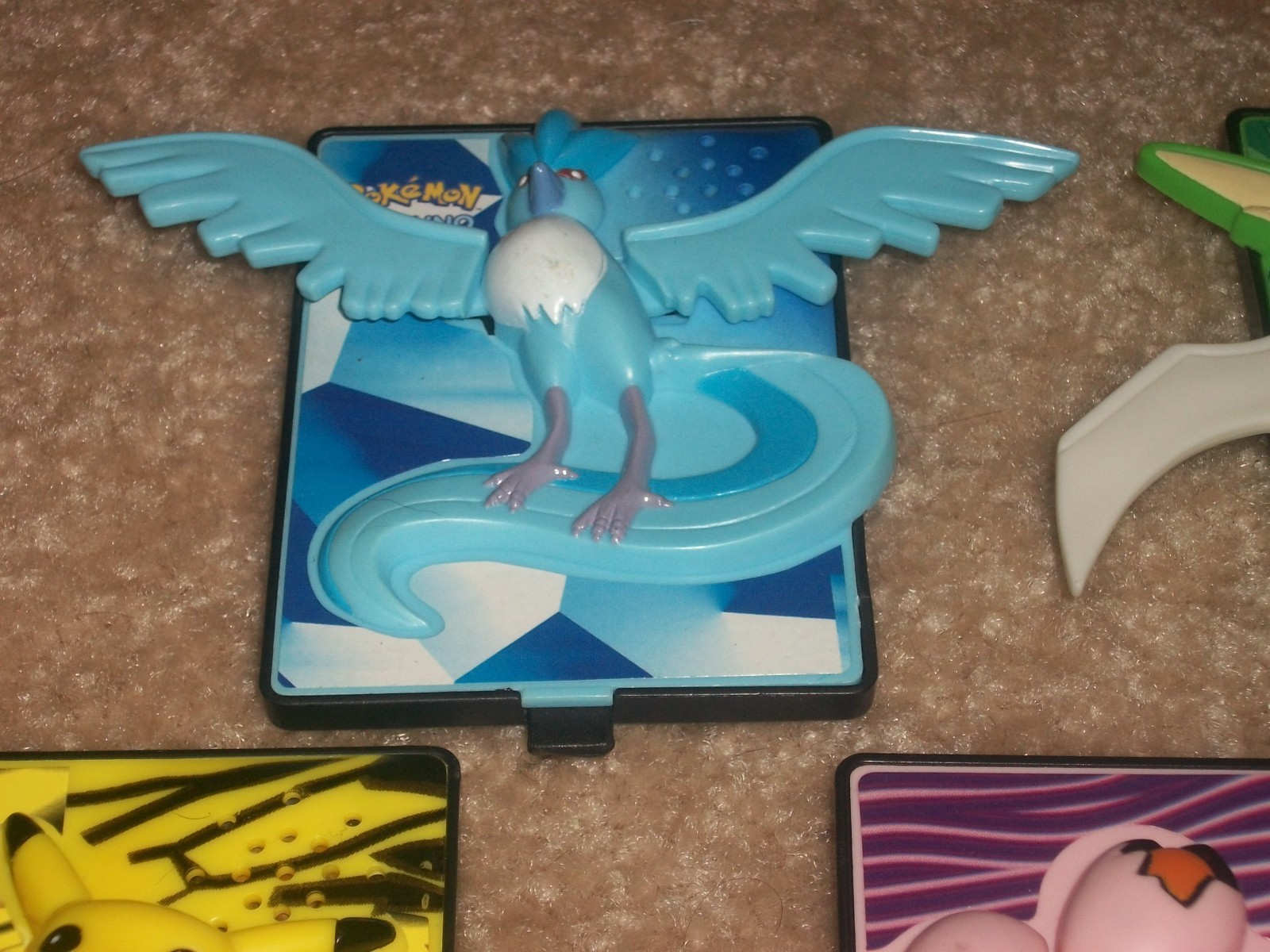 Lot POKEMON 2000 Nintendo Pikachu Scyther Marowak Exeggcute Articuno Cards TOYS