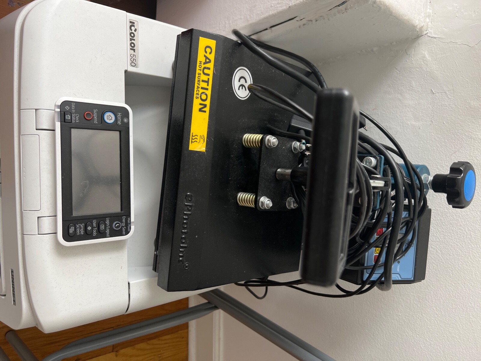 UNINET iColor 550 White Toner Printer + Pro Rip Software & Heatpress