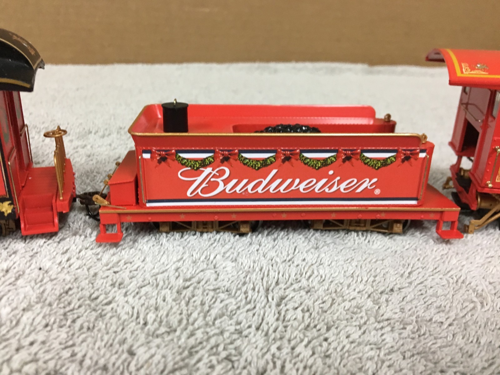 Bachmann Hawthorne Village Budweiser King Of Beers Engine, coal & Clydesdale Car