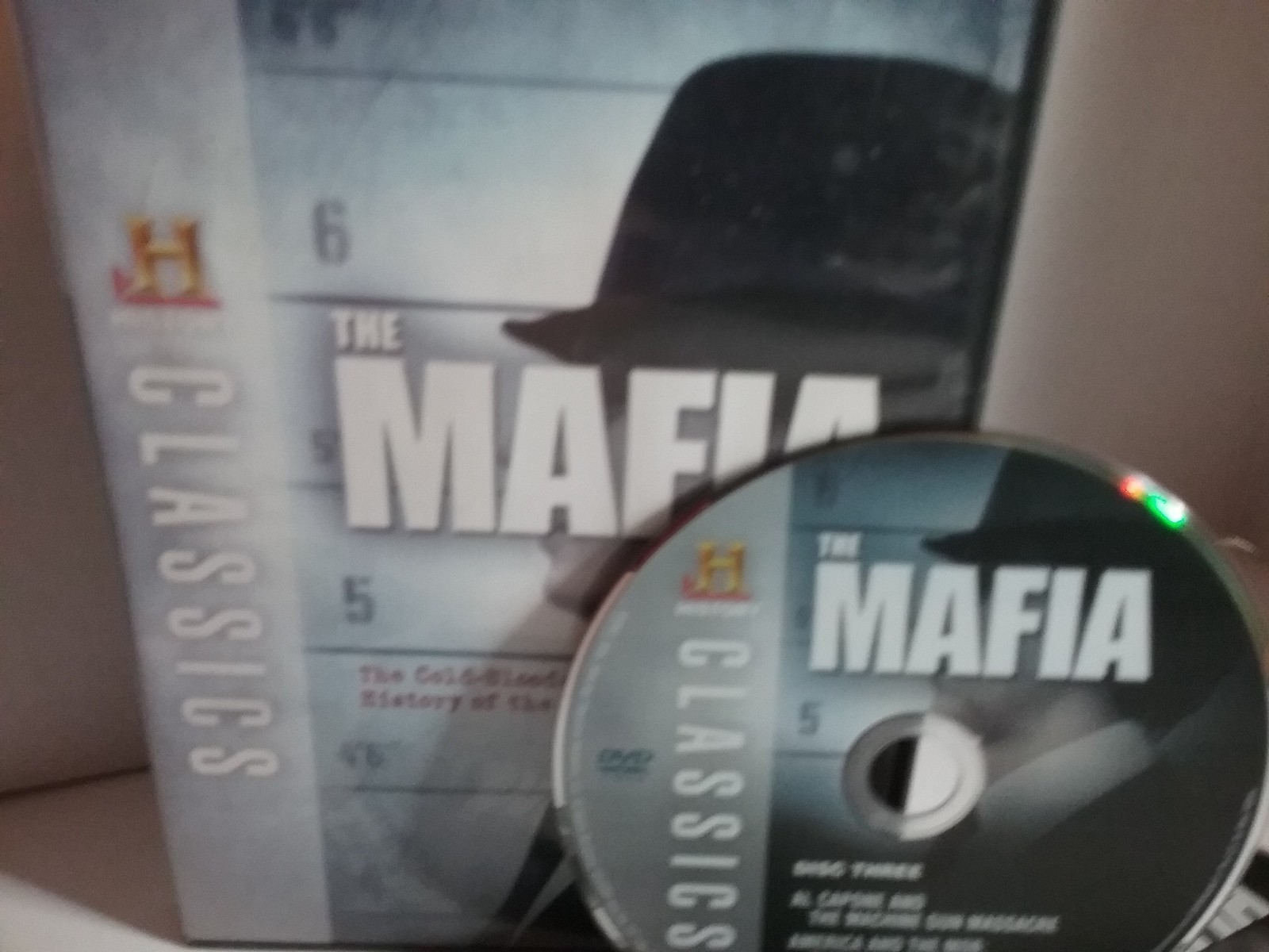 Scarface Al Capone Bobble Head with The History Channels The Mafia 5 Disc      K