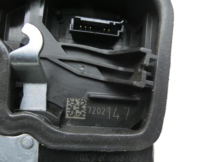 BMW 525d F10 13-17 Lim Türschloss m. ZV Stellmotor Links Hinten BMW 525d F10 13-17 27.02.2014 51227202147 7202147... Bild 3