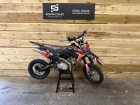 STOMP SUPERSTOMP 120R PIT BIKE BRAND NEW MAIN DEALERS