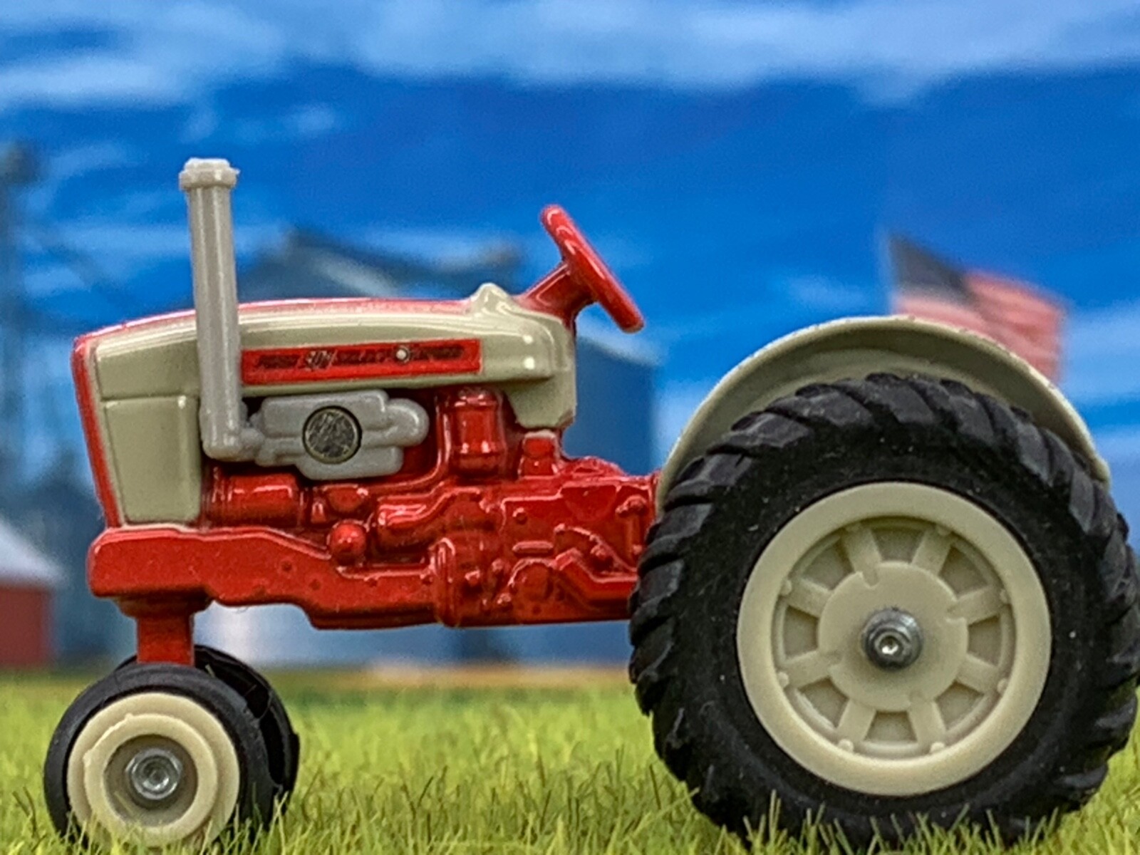 【激レア】FORD（フォード）8630　トラクター　1/32スケール　ERTL社 激レア】FORD（フォード）8630 トラクター 1/32スケール ERTL社