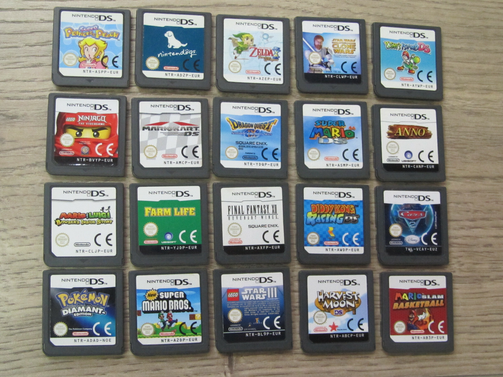 DS Spiele Auswahl auch 3DS New Mario, Sims, Lego Star Wars, Nintendogs Modul