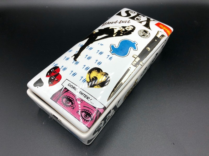 お歳暮 2024 CERAMIC LUST BLOOD SUPREME BOX SS19 LOGO BOX ACCESSORY WHITE 小物入れ