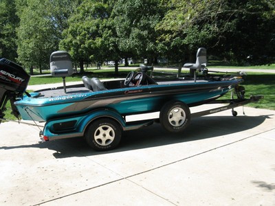 1999 Ranger Comanche 518 VX...Excellent Condition