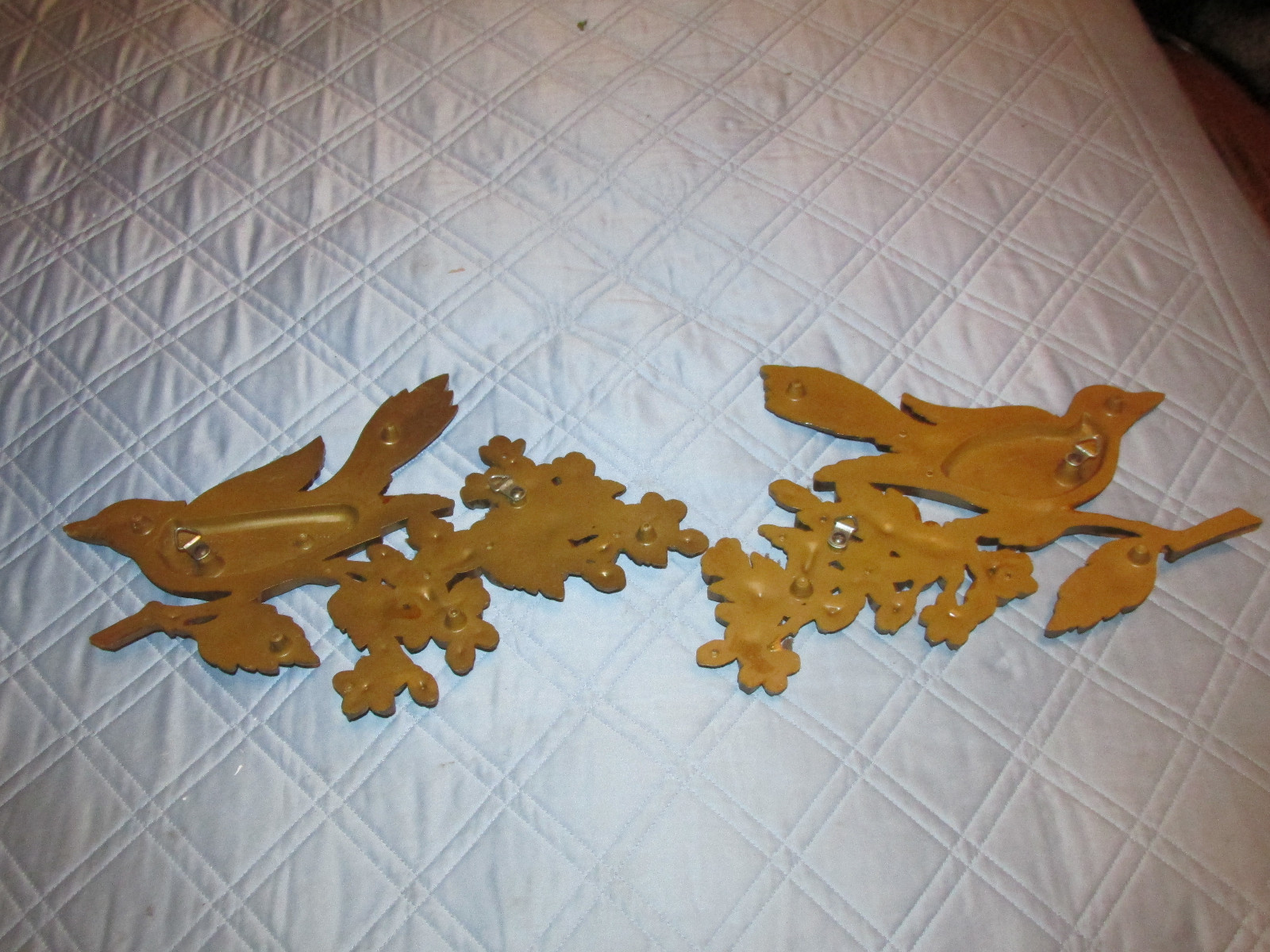 2 Homco home interior Bird Wall Plaques with Dogwood