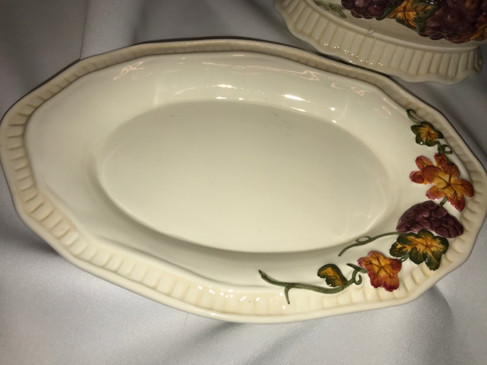 THANKSGIVING Table Serving Pieces - Leaf Motif - Beautiful!