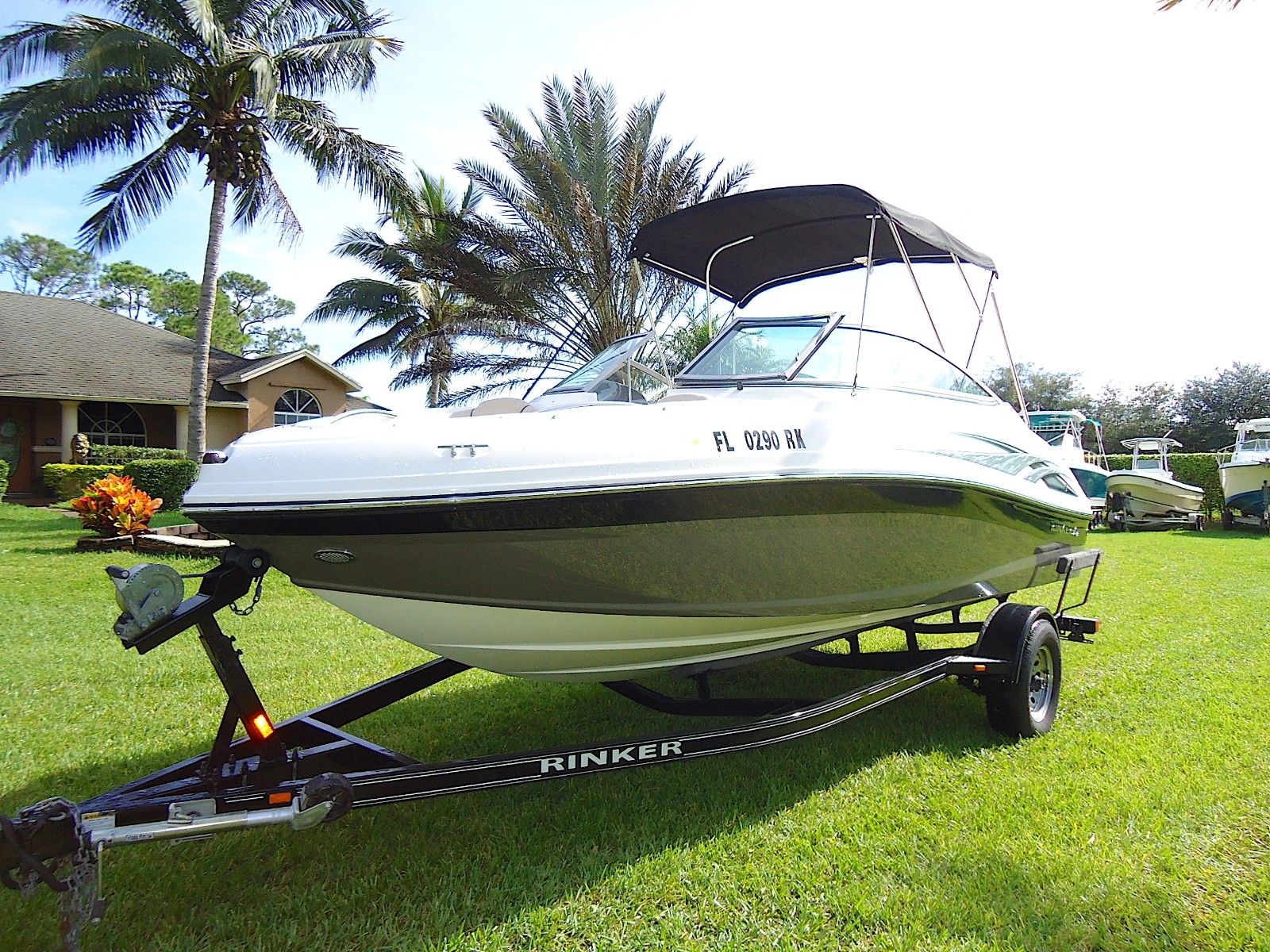 2014 RINKER 196 Captiva w/Mercruiser V6 4.3L Great Condition