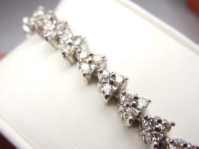 DAZZLING DIAMOND TENNIS BRACELET 5.0 CARAT TOTAL    14KT WHITE GOLD