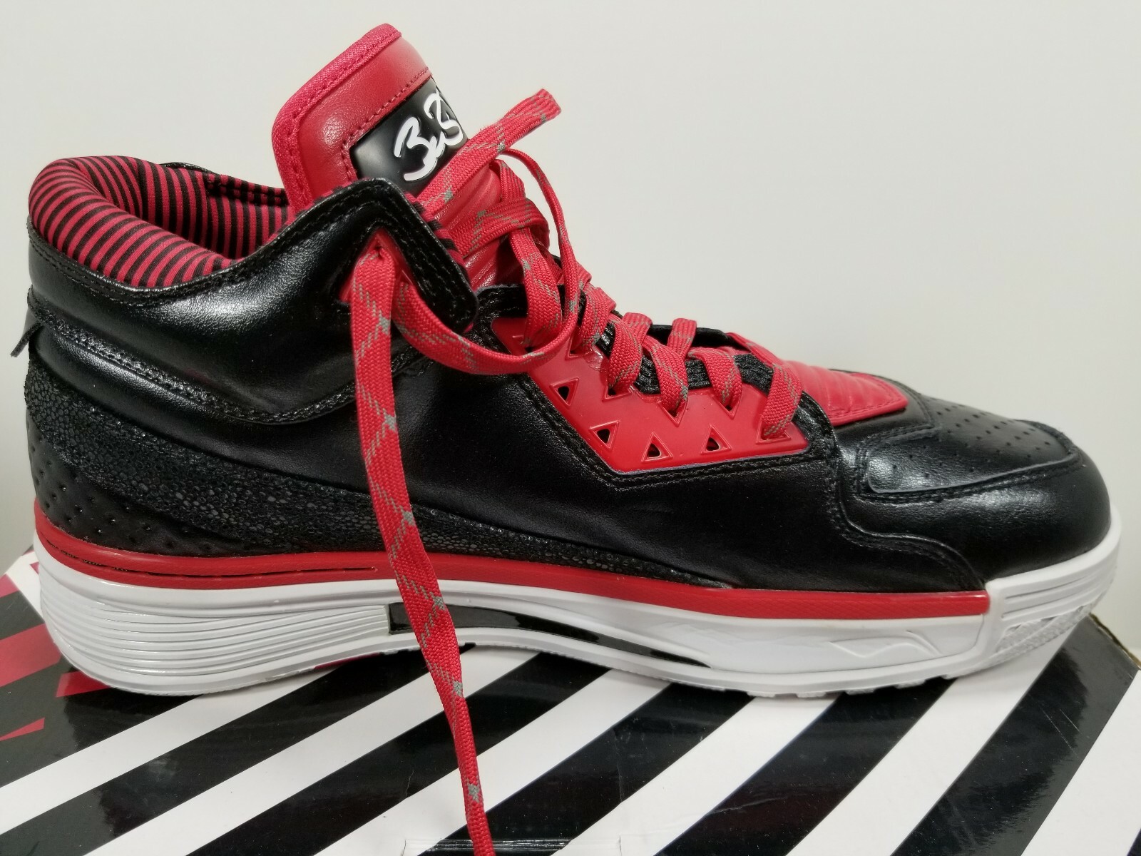 Pre-owned Li-ning Li Ning Way Of Wade Wow2 Caution Mens Size 14 In Black Red