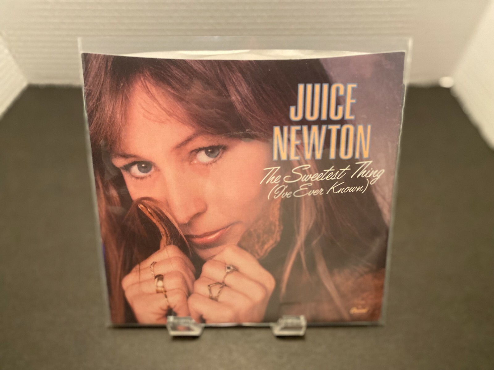 米7” Juice Newton The Sweetest Thing (Ive Ever Known) A5046 Capitol Records /00080 Juice Newton - The Sweetest Thing (I've Ever Known