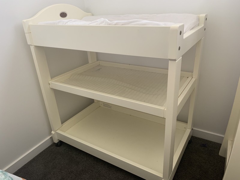 gumtree boori change table