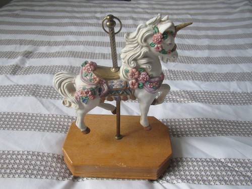 VINTAGE CERAMIC UNICORNS
