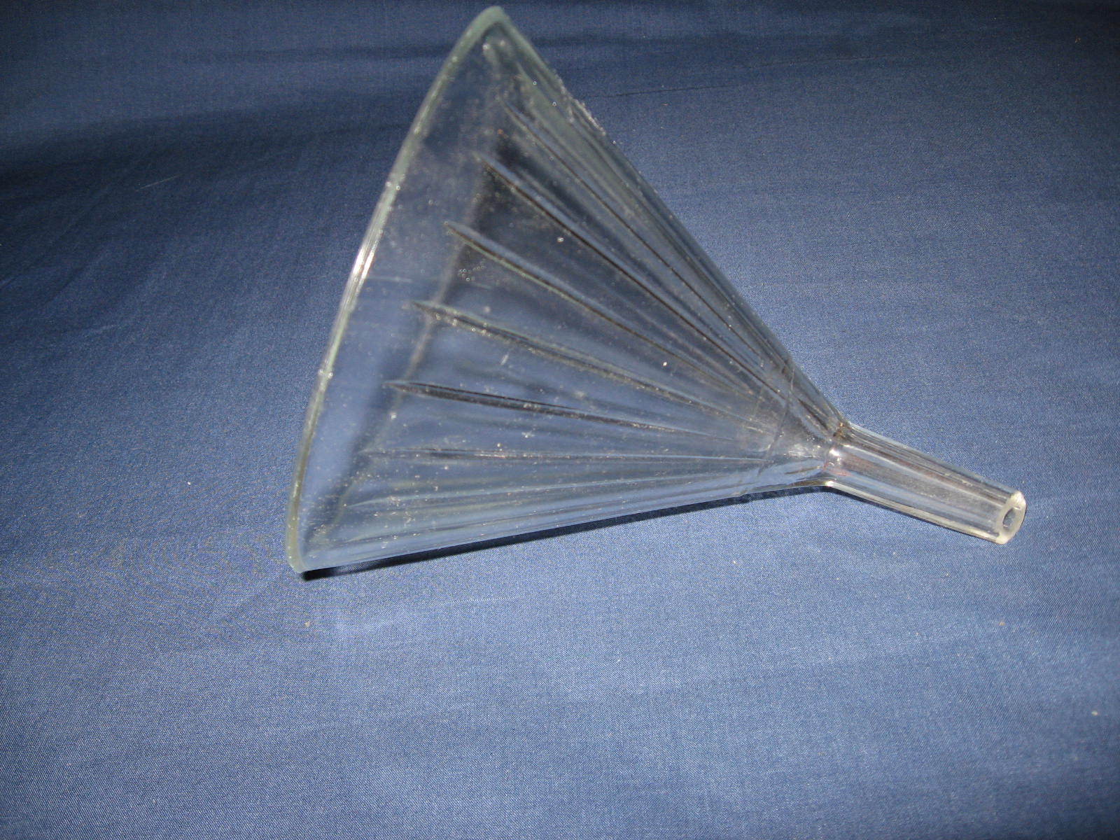 Vintage Ribbed GLASS FUNNEL 16 oz Mooney Airvent Lab Apothecary Drug Store