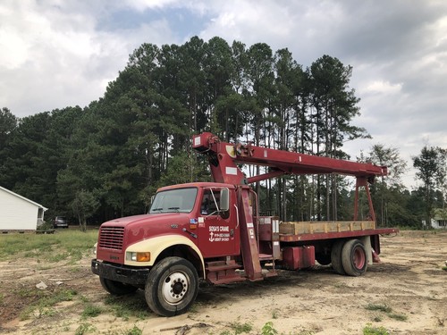 1999 Terex TC2863; International 4700