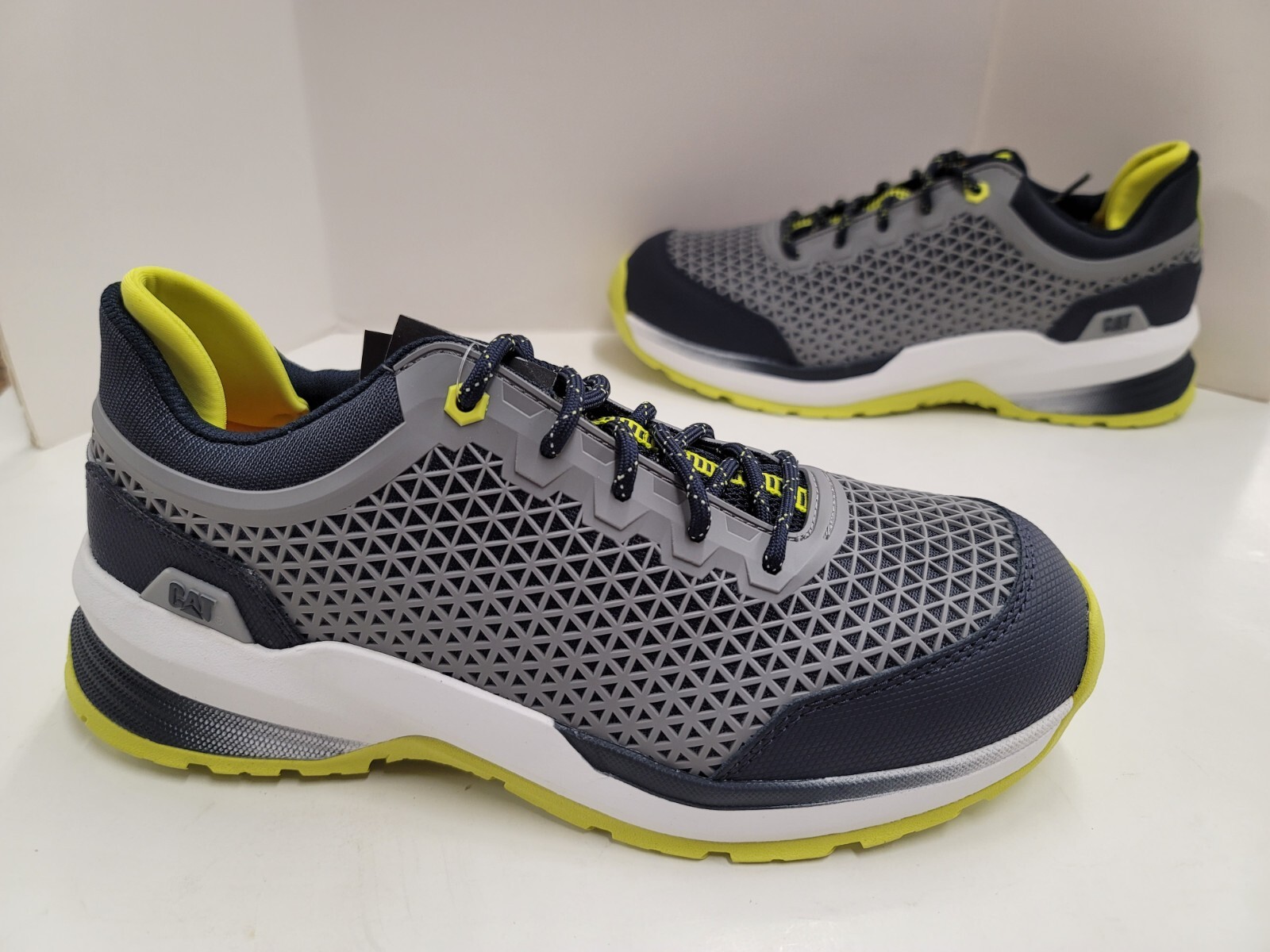 OMAN10 COLONISTA White×Lime 9_-_White_Smoke.jpg?v=1641329465