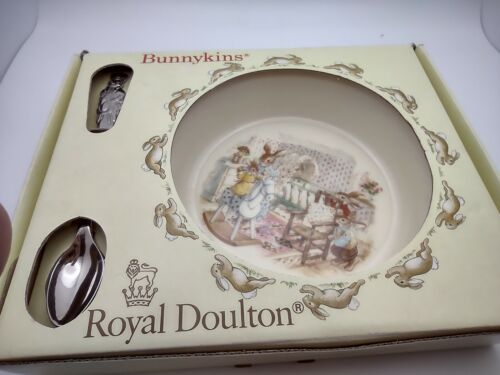 Bunnykins Royal Doulton Mug (KAR) Bunnykins Royal Doulton Mug (KAR)