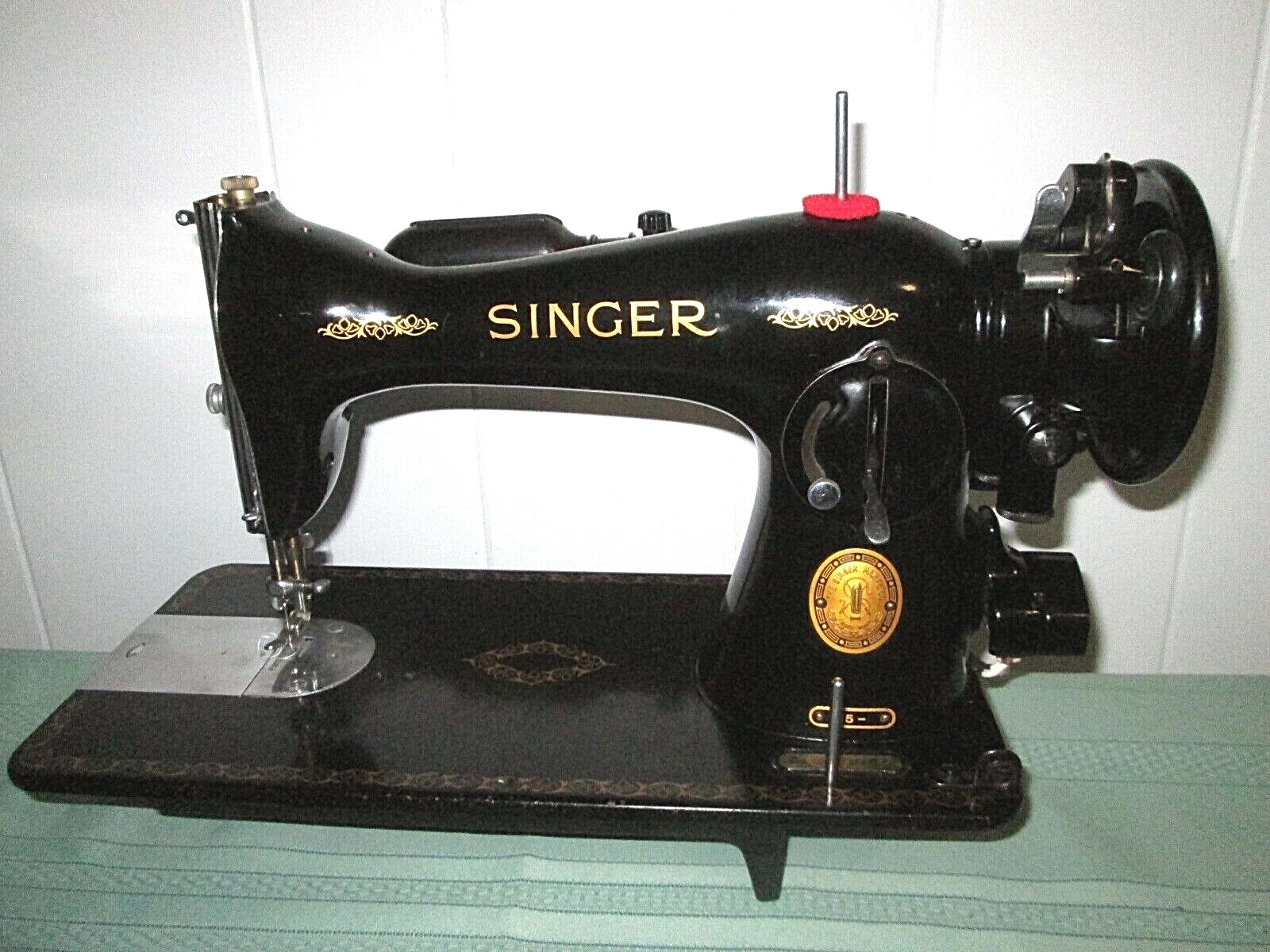Singer Sewing Machine - 15-91 with Potted Motor & Accessories, Serviced