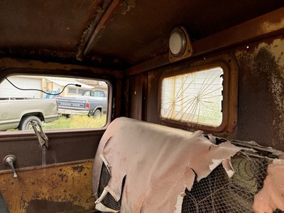 image 4 of interior